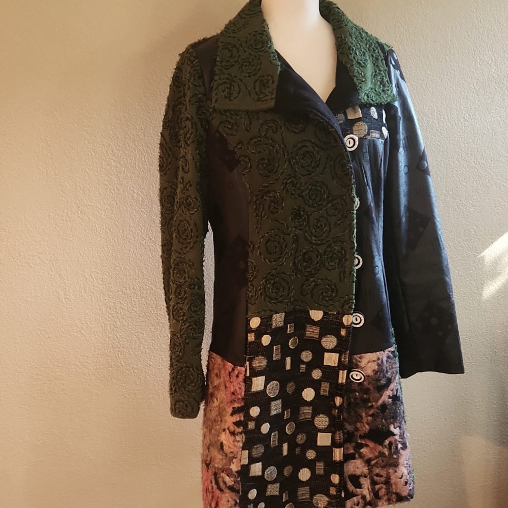 GUC ADORE Coat